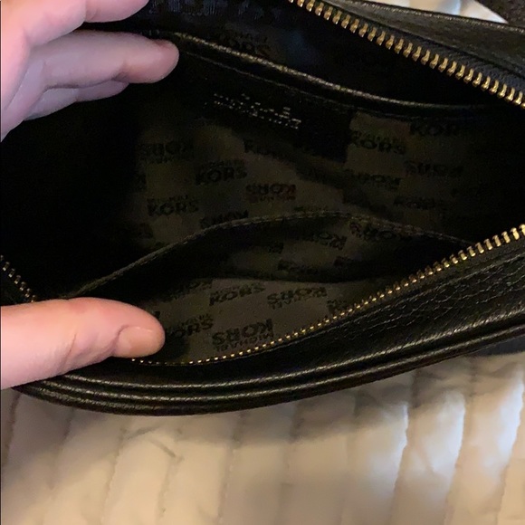 Michael Kors purse - Picture 3 of 3